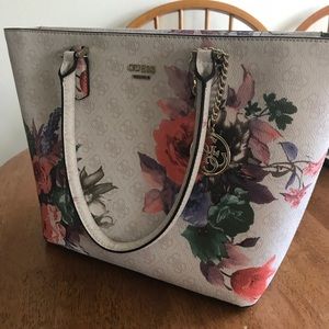 Guess purse brand new